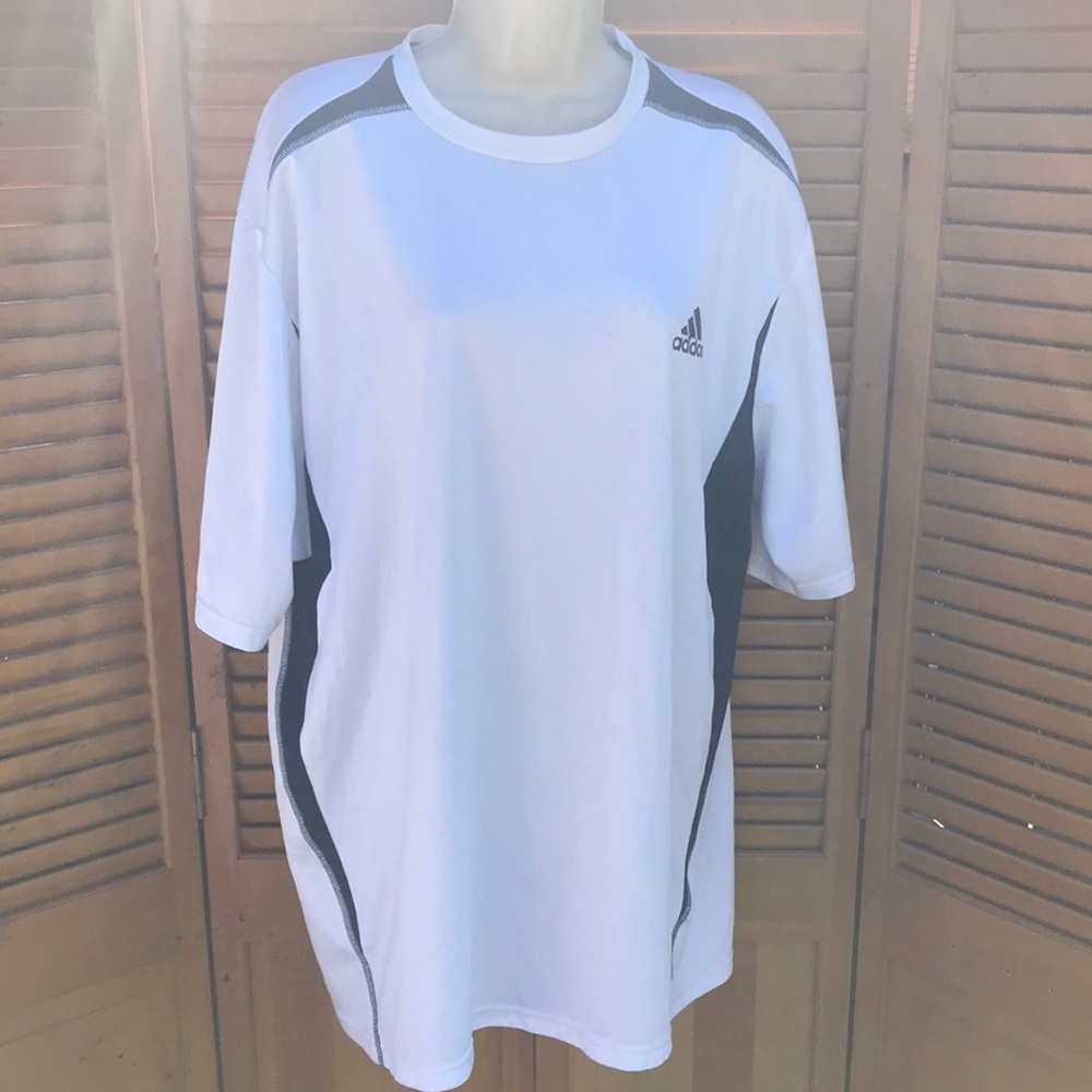 Adidas dry fit short sleeve T-shirt